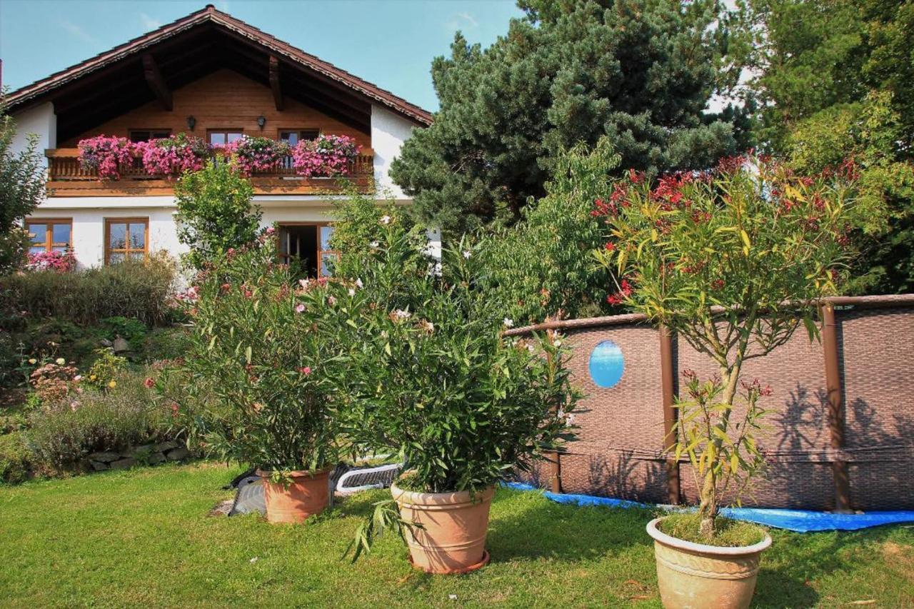 Apartment-Ferienwohnung Penzkofer Zandt Exterior photo