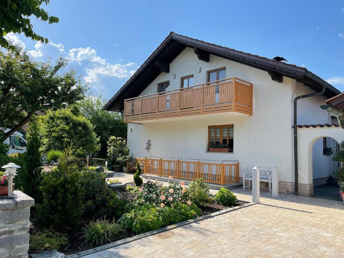 Apartment-Ferienwohnung Penzkofer Zandt Exterior photo